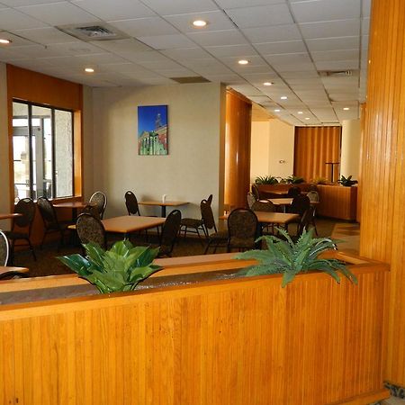 Howard Johnson Plaza Kansas City Hotel & Conference Center Exterior foto